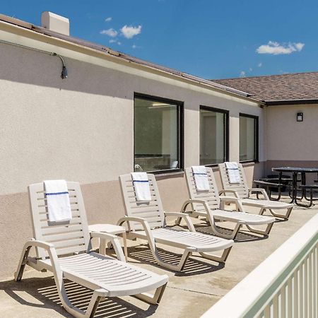 Comfort Inn & Suites West Springfield Bagian luar foto