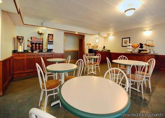 Comfort Inn & Suites West Springfield Bagian luar foto